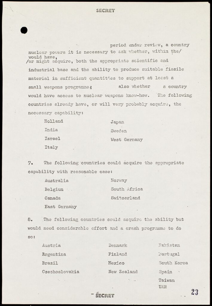 UK Nuclear Deterrent Working Group: papers 1-12. May 30-July 21, 1972.